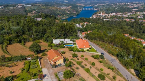 Moradia T3 para Venda em Sandim, Olival, Lever e Crestuma