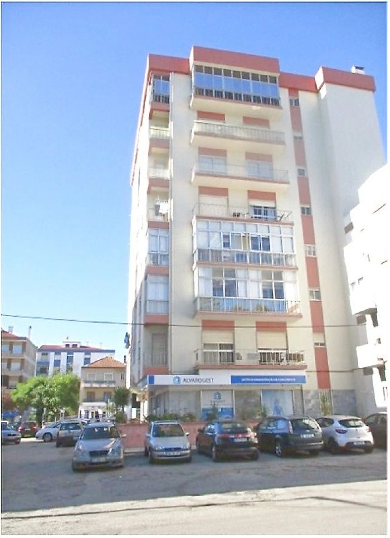 Apartamento T3 para Venda em Amora Foto 2