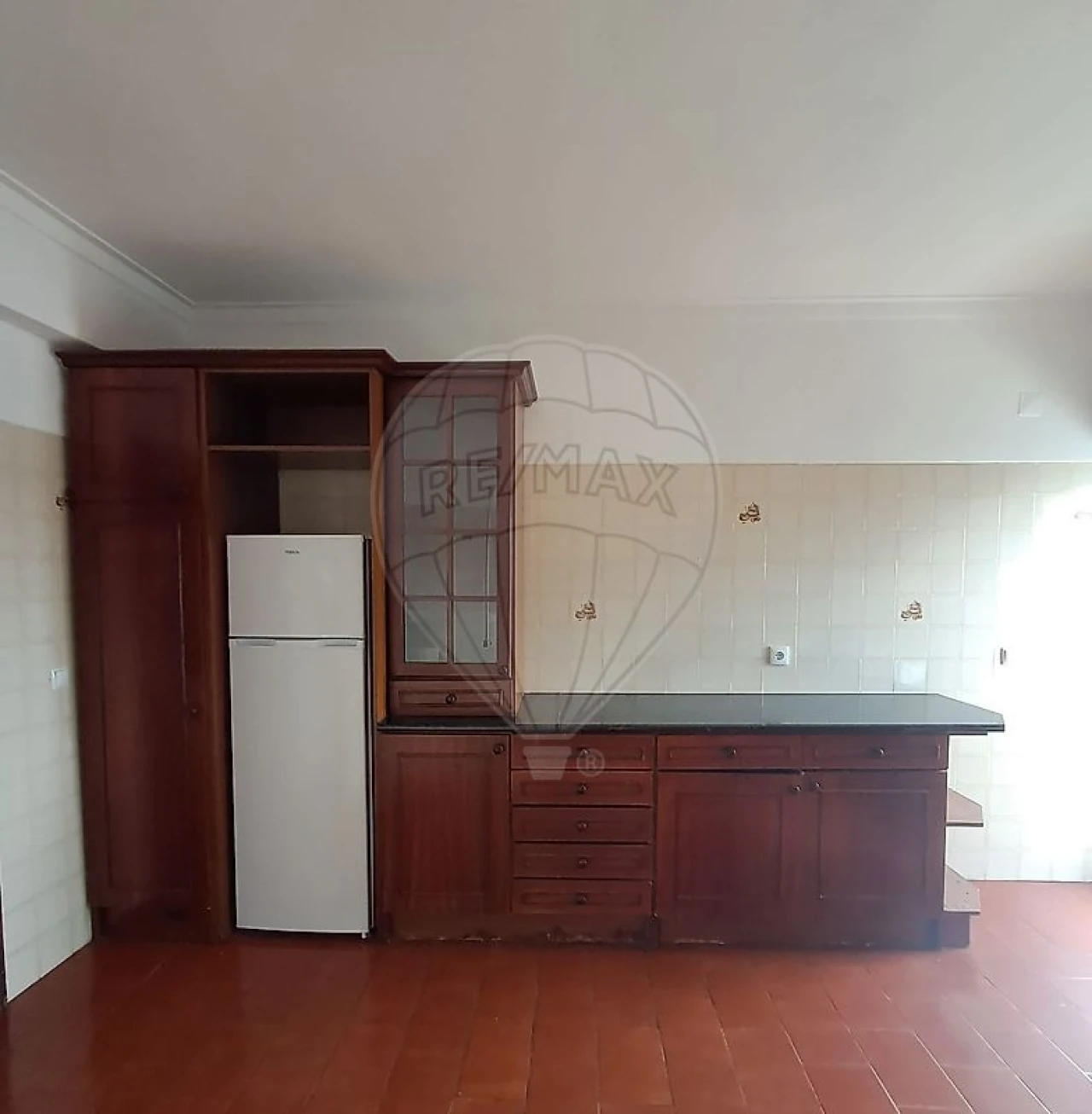 Apartamento T1 para Arrendamento em Mina de Água Foto 12