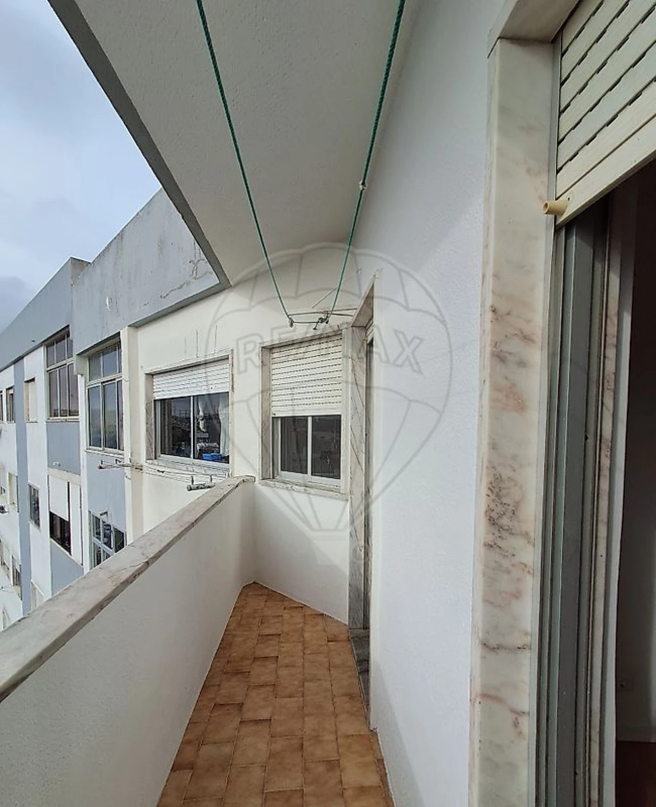 Apartamento T1 para Arrendamento em Mina de Água Foto 3
