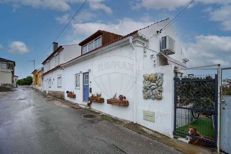 Moradia T2 para Venda em Alcoentre Foto 28