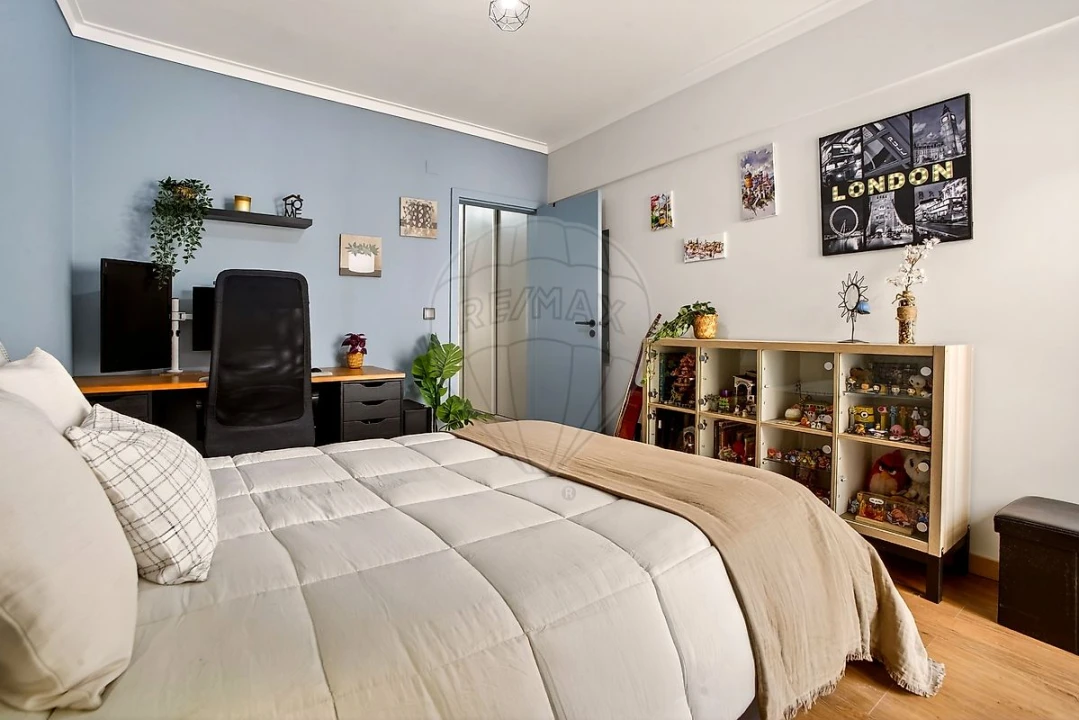 Apartamento T2 para Venda em Alverca do Ribatejo e Sobralinho Foto 4