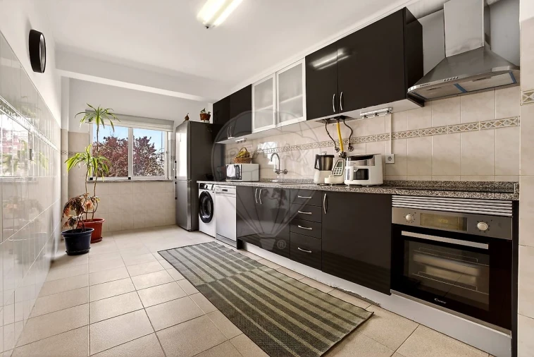 Apartamento T2 para Venda em Alverca do Ribatejo e Sobralinho Foto 6