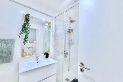 Apartamento T2 para Venda em Encosta do Sol