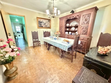 Moradia T3 para Venda em Crato e Mártires, Flor da Rosa e Vale do Peso