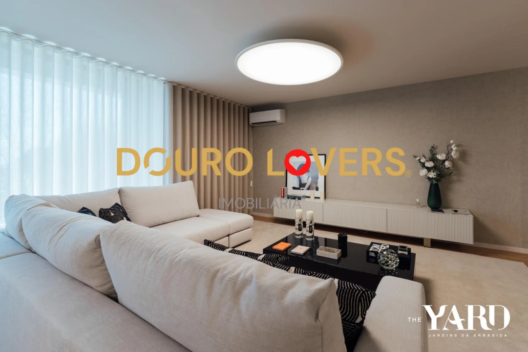 Apartamento T4 para Venda em Santa Marinha e São Pedro da Afurada Foto 2
