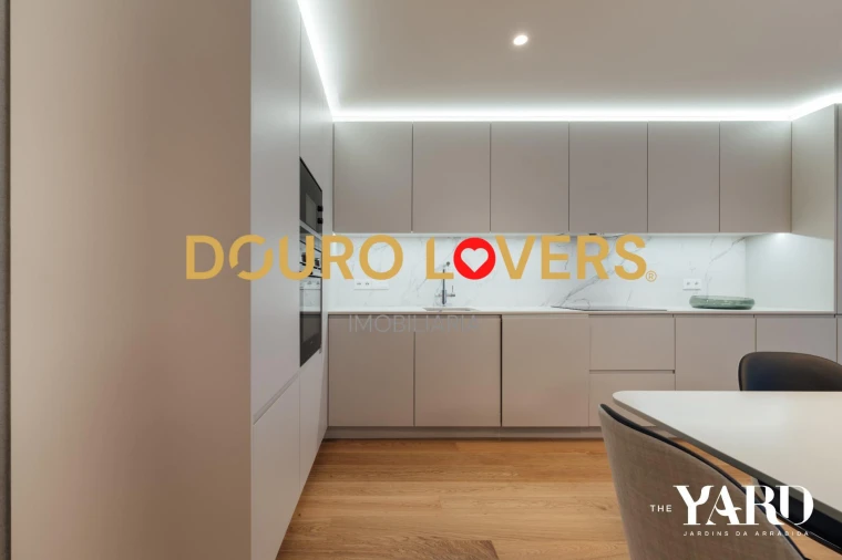 Apartamento T4 para Venda em Santa Marinha e São Pedro da Afurada Foto 10