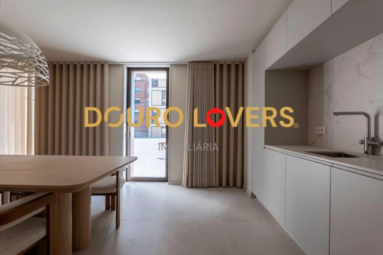 Apartamento T4 para Venda em Santa Marinha e São Pedro da Afurada Foto 35