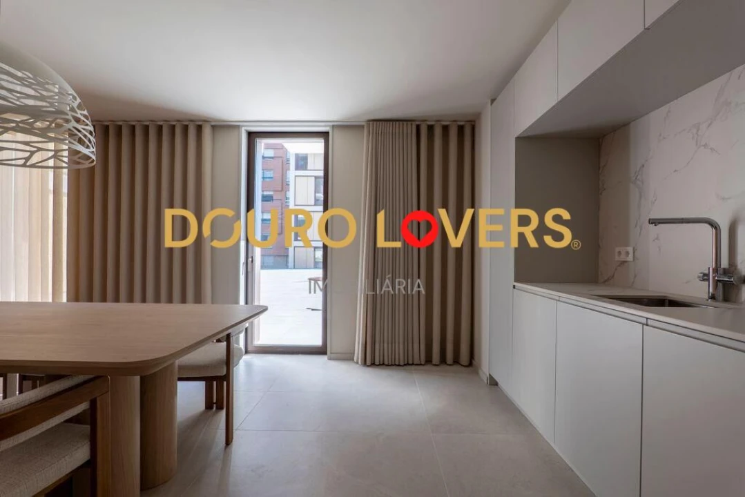 Apartamento T4 para Venda em Santa Marinha e São Pedro da Afurada Foto 33