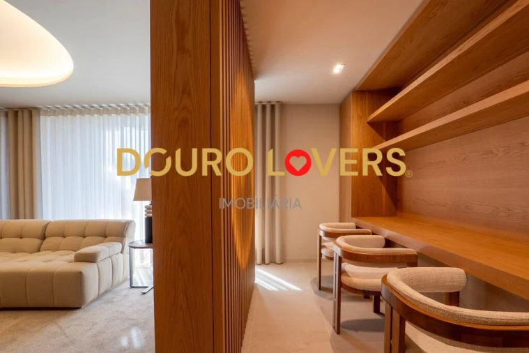 Apartamento T4 para Venda em Santa Marinha e São Pedro da Afurada Foto 28