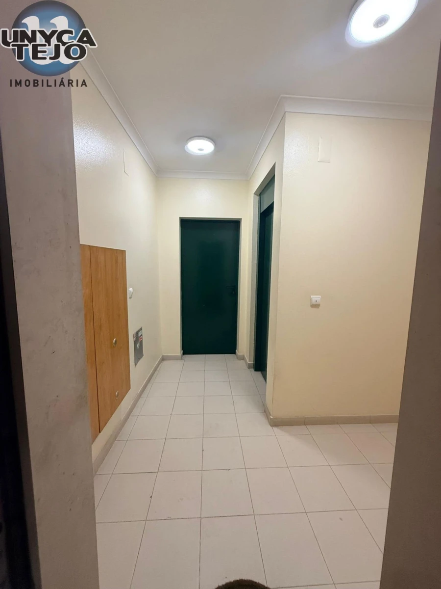 Apartamento T3 para Venda em Laranjeiro e Feijó Foto 24