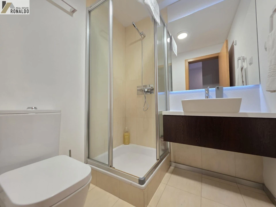 Apartamento T2 para Venda em Caniço Foto 14