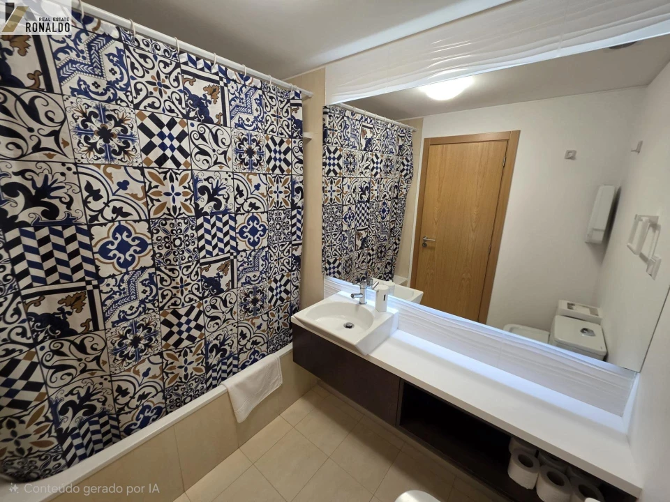 Apartamento T2 para Venda em Caniço Foto 9