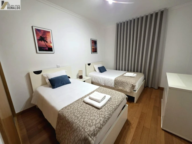 Apartamento T2 para Venda em Caniço Foto 11