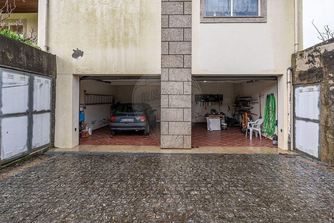 Moradia T4 para Venda em Calvos e Frades Foto 26