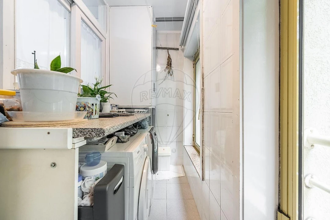 Apartamento T2 para Venda em Creixomil Foto 24