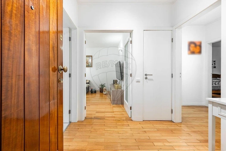 Apartamento T2 para Venda em Creixomil Foto 15