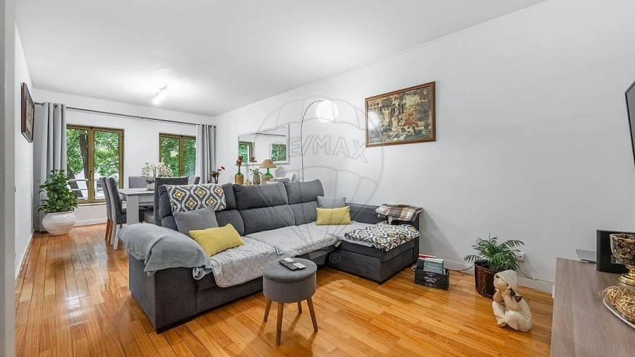 Apartamento T2 para Venda em Creixomil