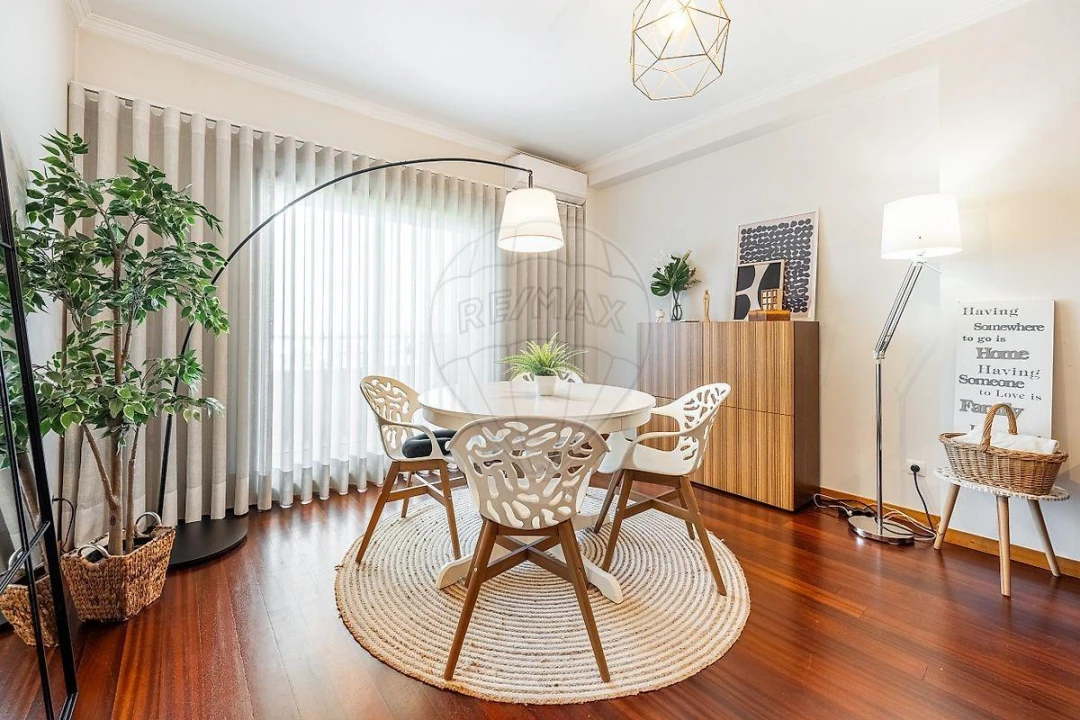 Apartamento T2 para Venda em Braga (Maximinos, Sé e Cividade) Foto 3