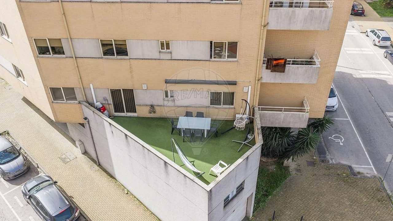 Apartamento T2 para Venda em Braga (Maximinos, Sé e Cividade) Foto 31