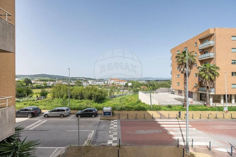 Apartamento T2 para Venda em Braga (Maximinos, Sé e Cividade) Foto 11