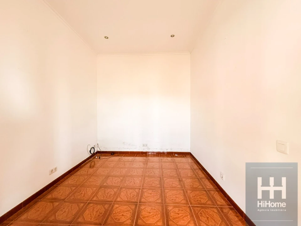 Moradia T5 para Venda em Caniço Foto 14