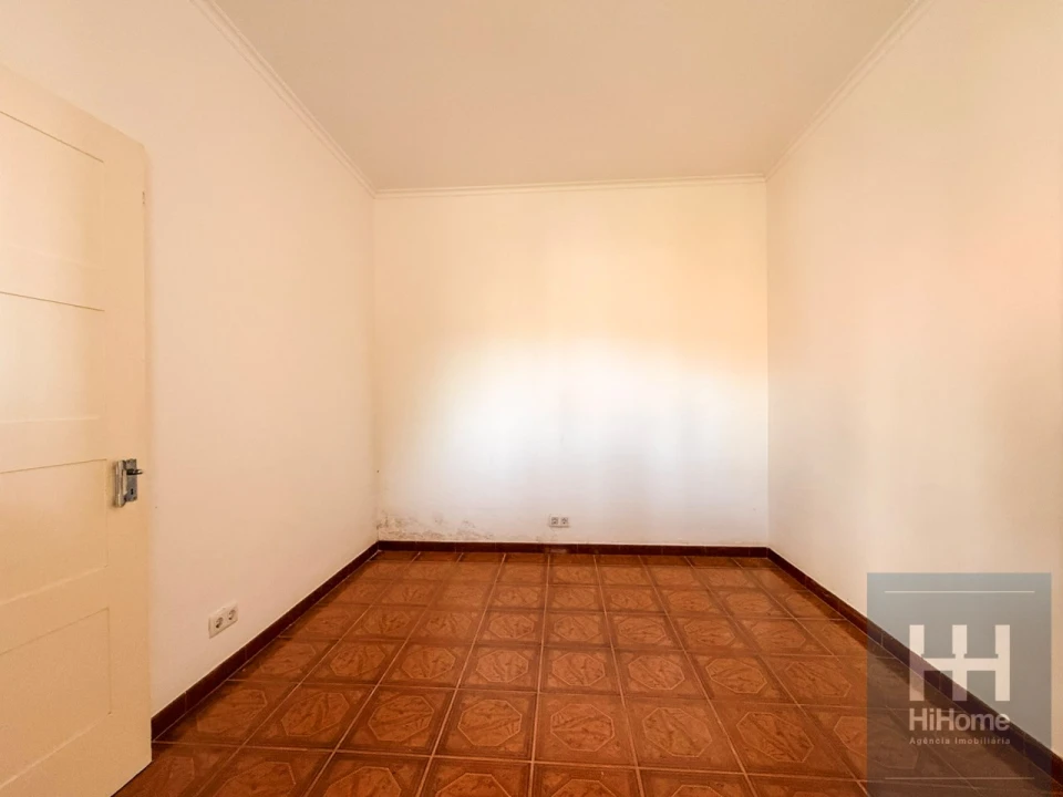 Moradia T5 para Venda em Caniço Foto 16