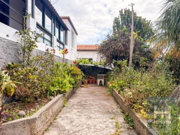 Moradia T5 para Venda em Caniço