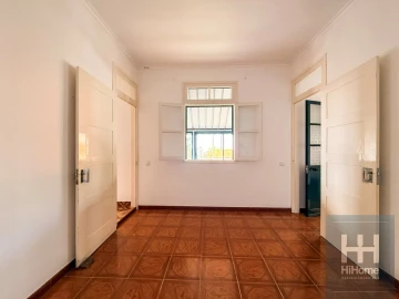 Moradia T5 para Venda em Caniço