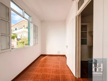 Moradia T5 para Venda em Caniço