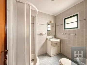 Moradia T5 para Venda em Caniço