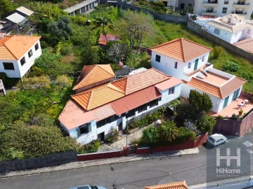 Moradia T5 para Venda em Caniço