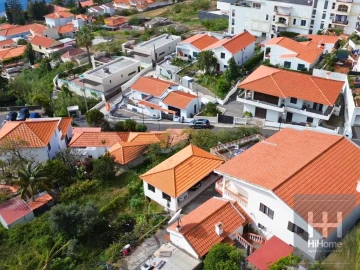 Moradia T5 para Venda em Caniço