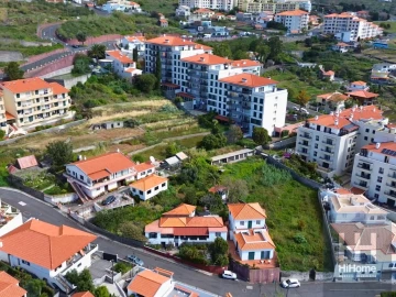 Moradia T5 para Venda em Caniço