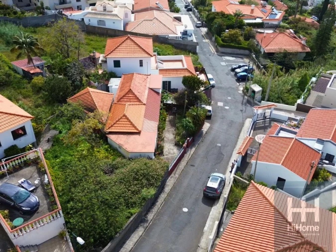 Moradia T5 para Venda em Caniço Foto 37