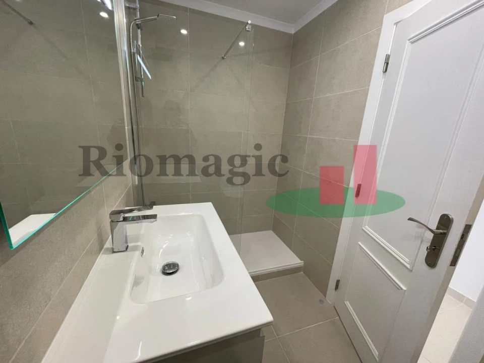 Apartamento T3 para Venda em Laranjeiro e Feijó Foto 16