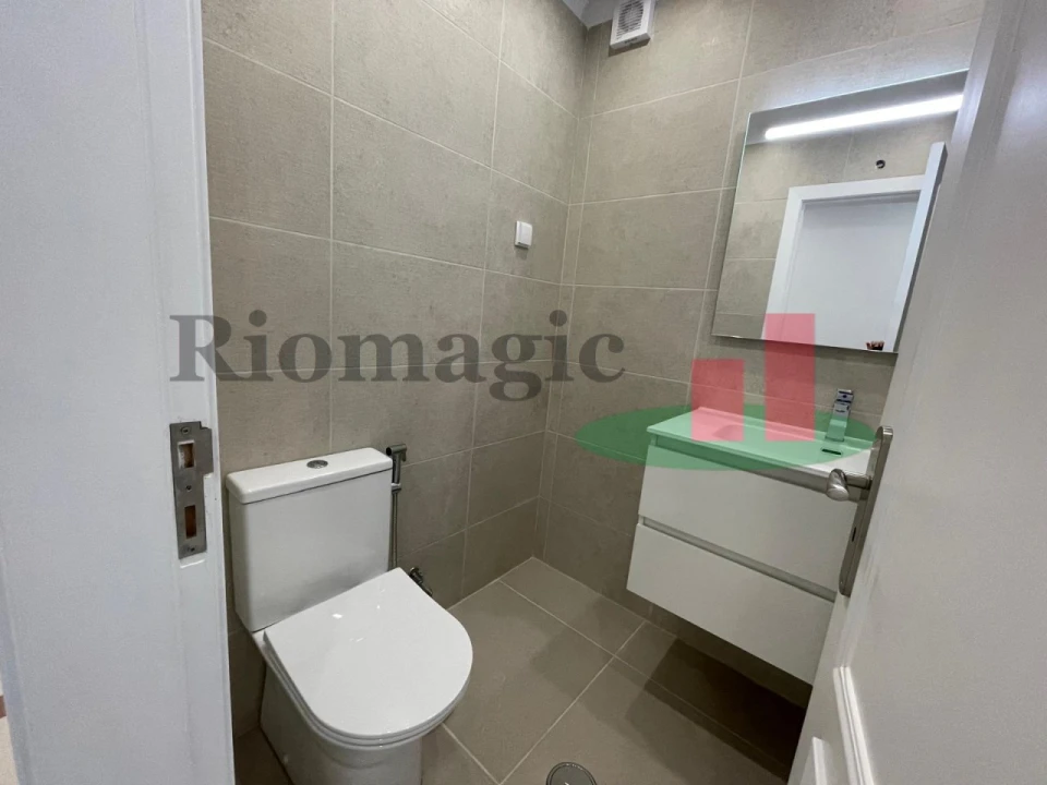 Apartamento T3 para Venda em Laranjeiro e Feijó Foto 17