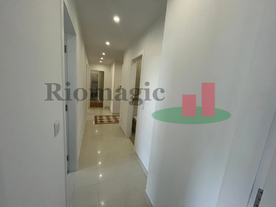 Apartamento T3 para Venda em Laranjeiro e Feijó Foto 6