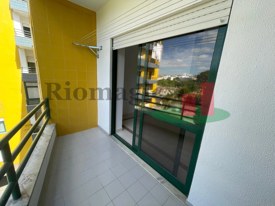 Apartamento T3 para Venda em Laranjeiro e Feijó Foto 19