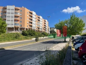 Apartamento T3 para Venda em Laranjeiro e Feijó