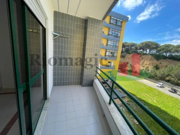 Apartamento T3 para Venda em Laranjeiro e Feijó