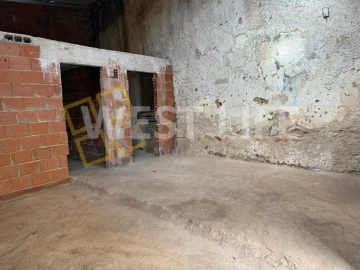 Moradia T2 para Venda em Enxara do Bispo, Gradil e Vila Franca do Rosário