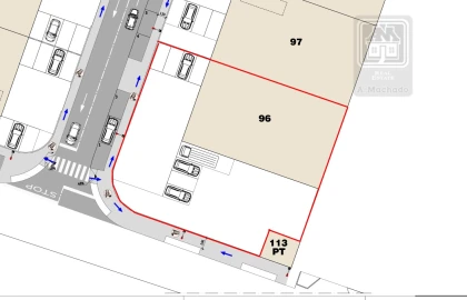 Terreno Comércio / Armazém para Venda em Cabouco