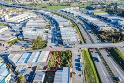 Terreno para Venda em Alfena