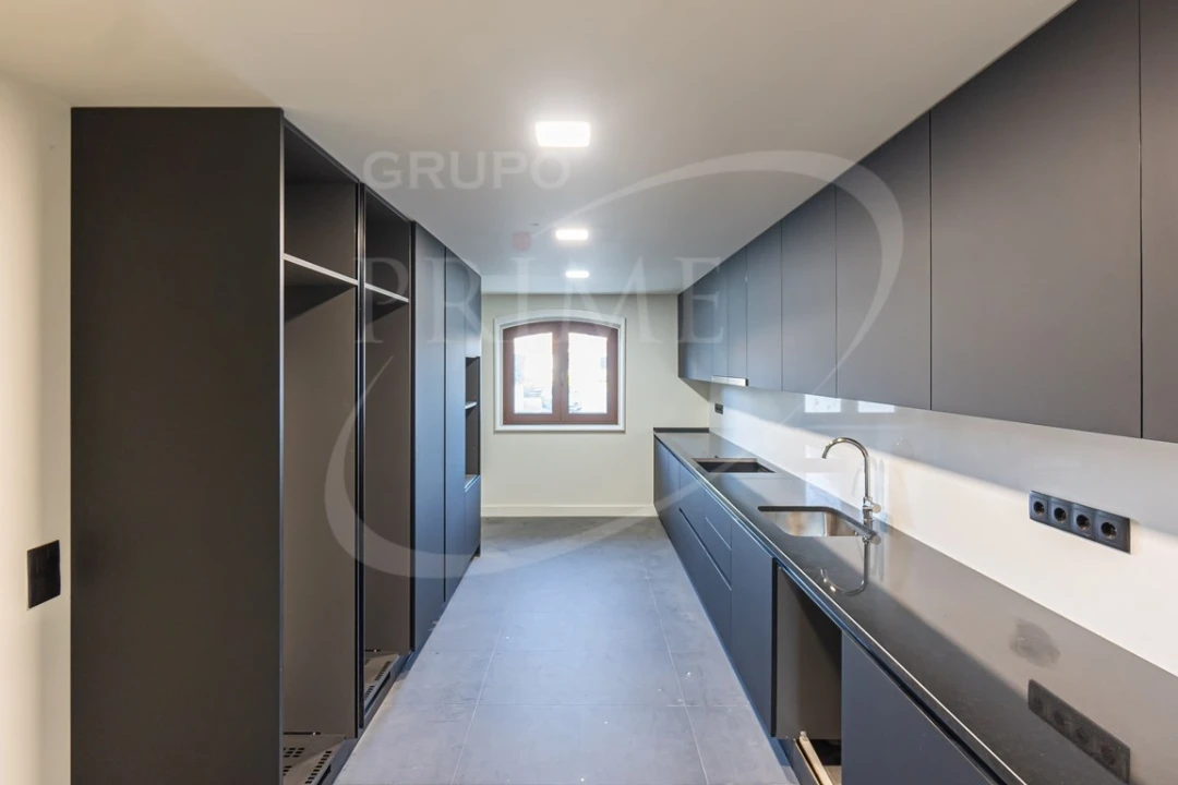 Moradia T4 para Venda em Gulpilhares e Valadares Foto 9