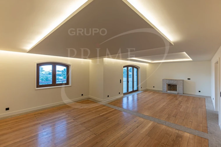 Moradia T4 para Venda em Gulpilhares e Valadares Foto 5