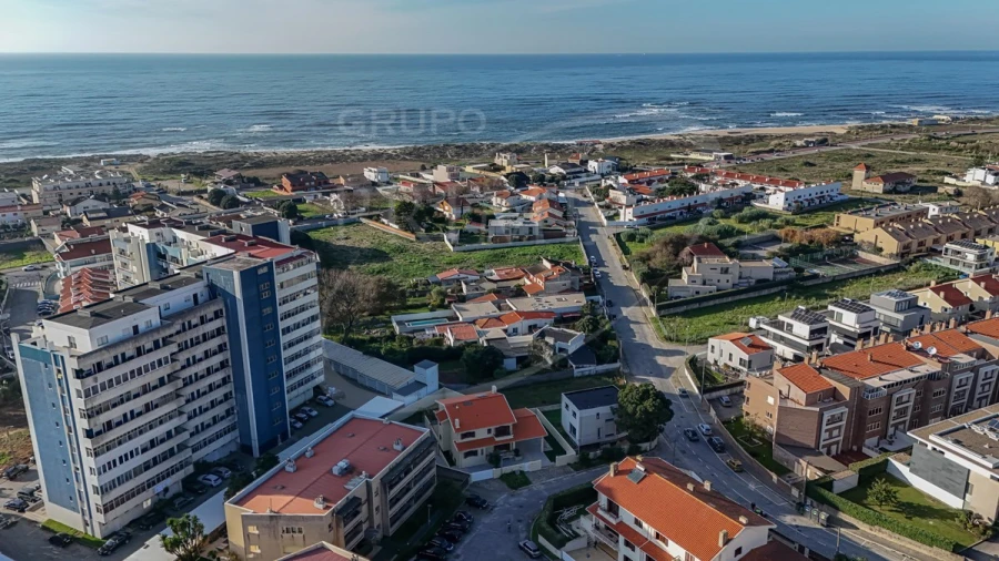 Moradia T4 para Venda em Gulpilhares e Valadares Foto 43