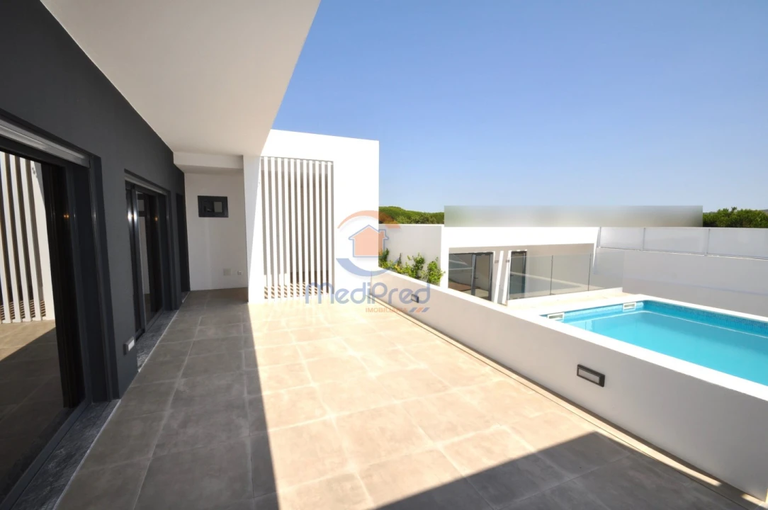 Moradia T4 para Venda em Loures Foto 20