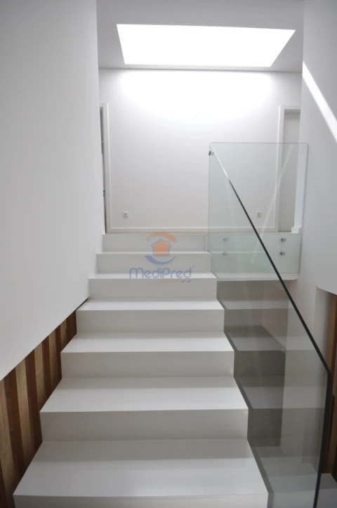 Moradia T4 para Venda em Loures