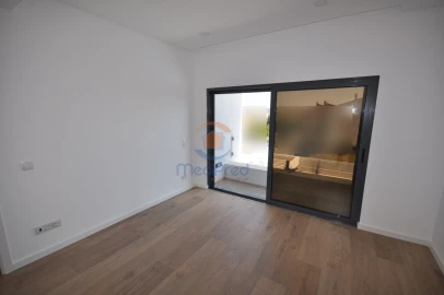 Moradia T4 para Venda em Loures